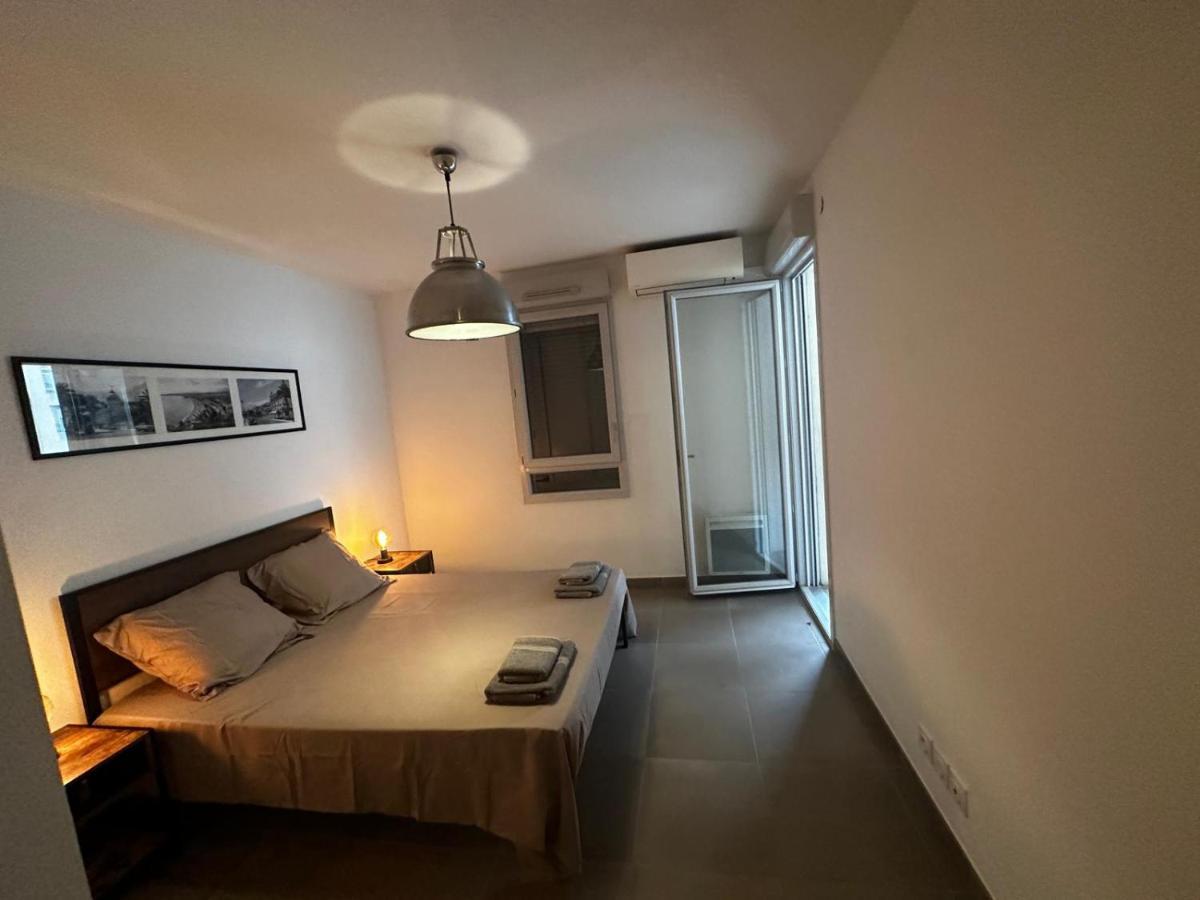 Apartment Superbe Terrasse 2p A 5 Min A Pied Du Vieux Nice, Du Port Et Du Tram Nizza