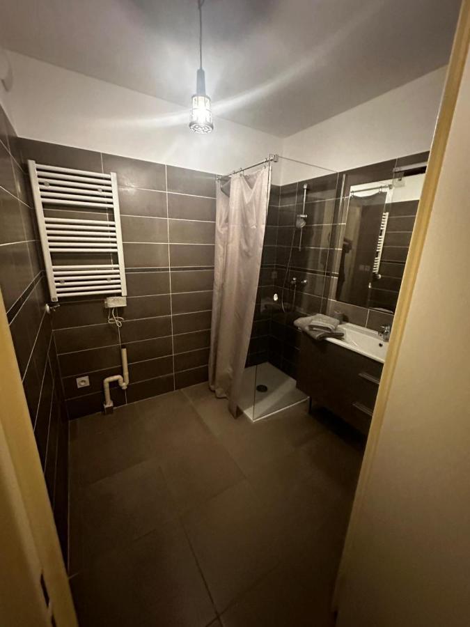 Apartment Superbe Terrasse 2p A 5 Min A Pied Du Vieux Nice, Du Port Et Du Tram Nizza